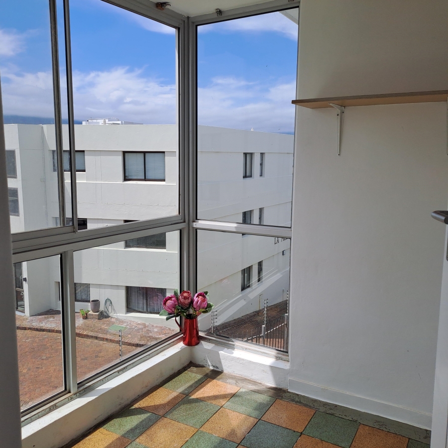 To Let 1 Bedroom Property for Rent in Strand North Western Cape